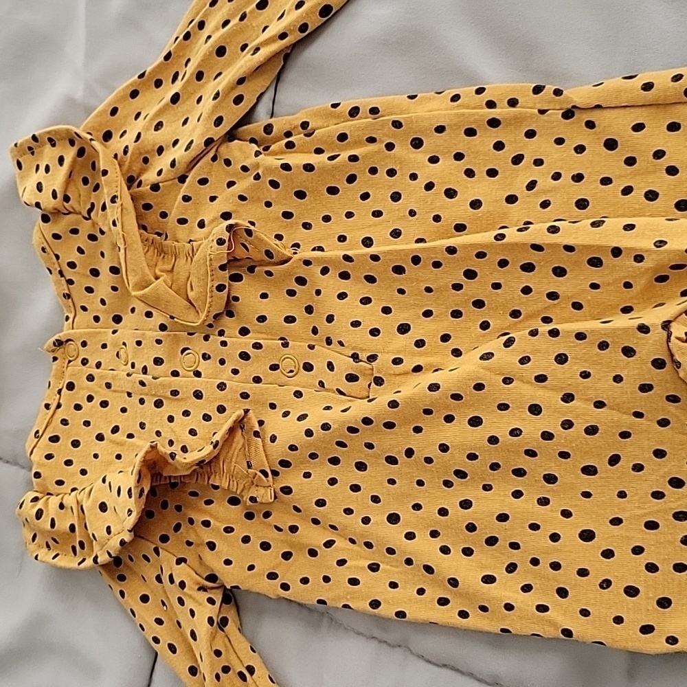 Jessica Simpson Baby Girl's Romper With Headband - Picture 9 of 11